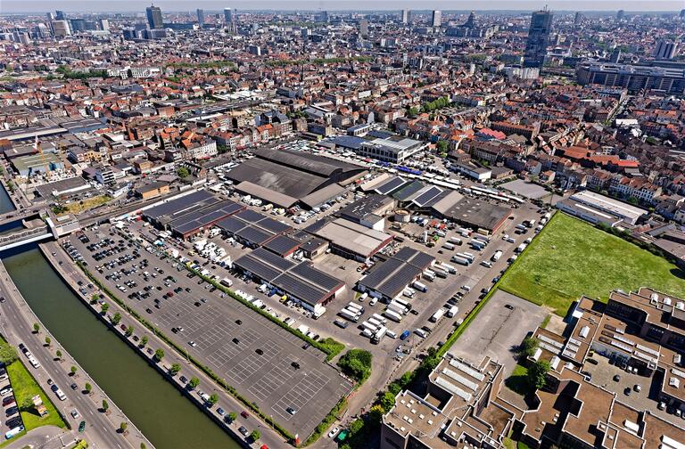 An aerial view of the site, by the Canal. © sau-msi.brussels (GlobalView) 