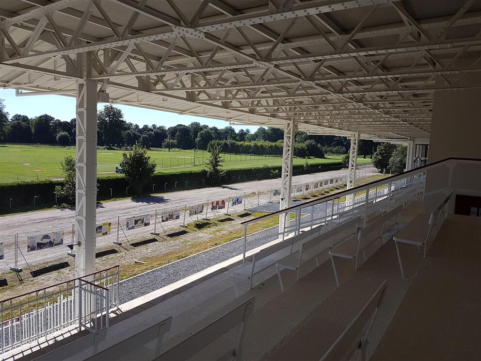 Grandstand Grandstand