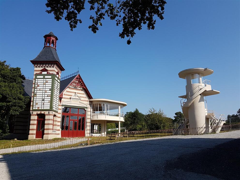 Weighing Building and Judges’ Tower Weighing Building and Judges’ Tower