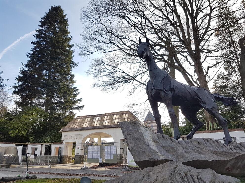 The entrance pavilion at the corner of Chaussée de la Hulpe and Avenue Roosevelt. © sau-msi.brussels (P.Sa.) The entrance pavilion at the corner of Chaussée de la Hulpe and Avenue Roosevelt. © sau-msi.brussels (P.Sa.)