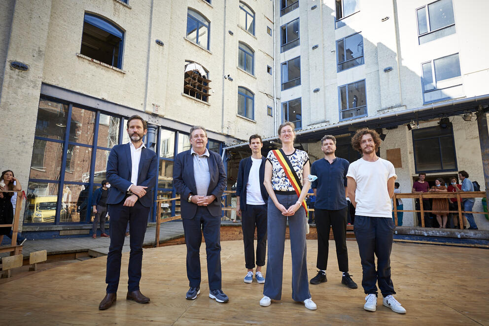 The SAU’s director, the Ministre-President, the Mayor of Molenbeek and the architects. © sau-msi.brussels (Reporters - Eric Herchaft)